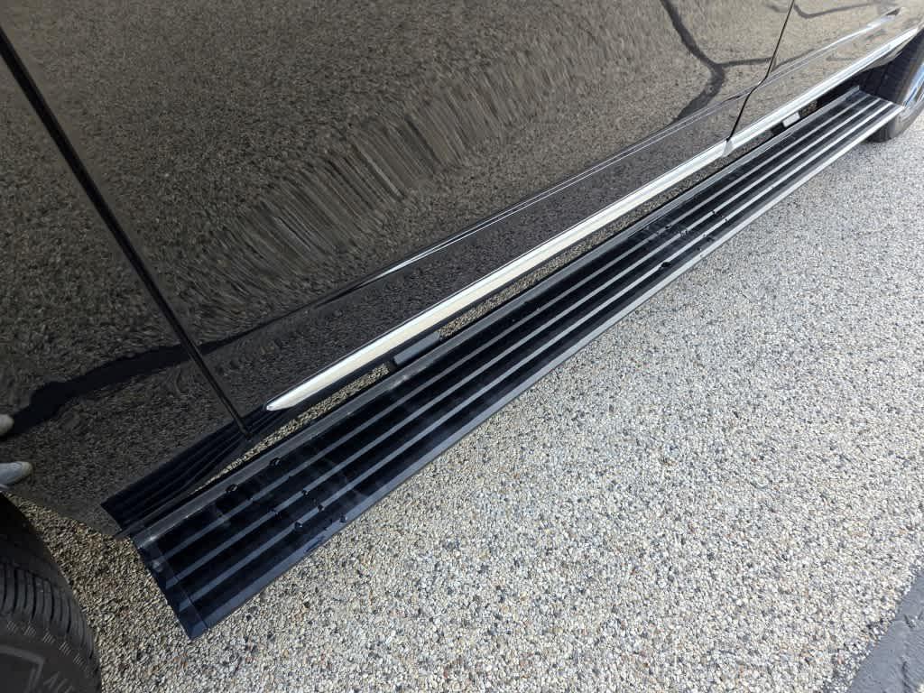 used 2025 GMC Yukon XL car, priced at $83,995