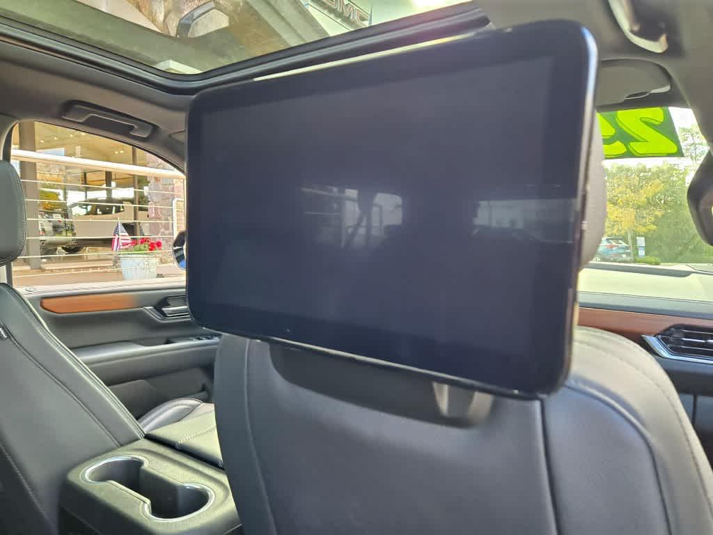 used 2025 GMC Yukon XL car, priced at $83,995