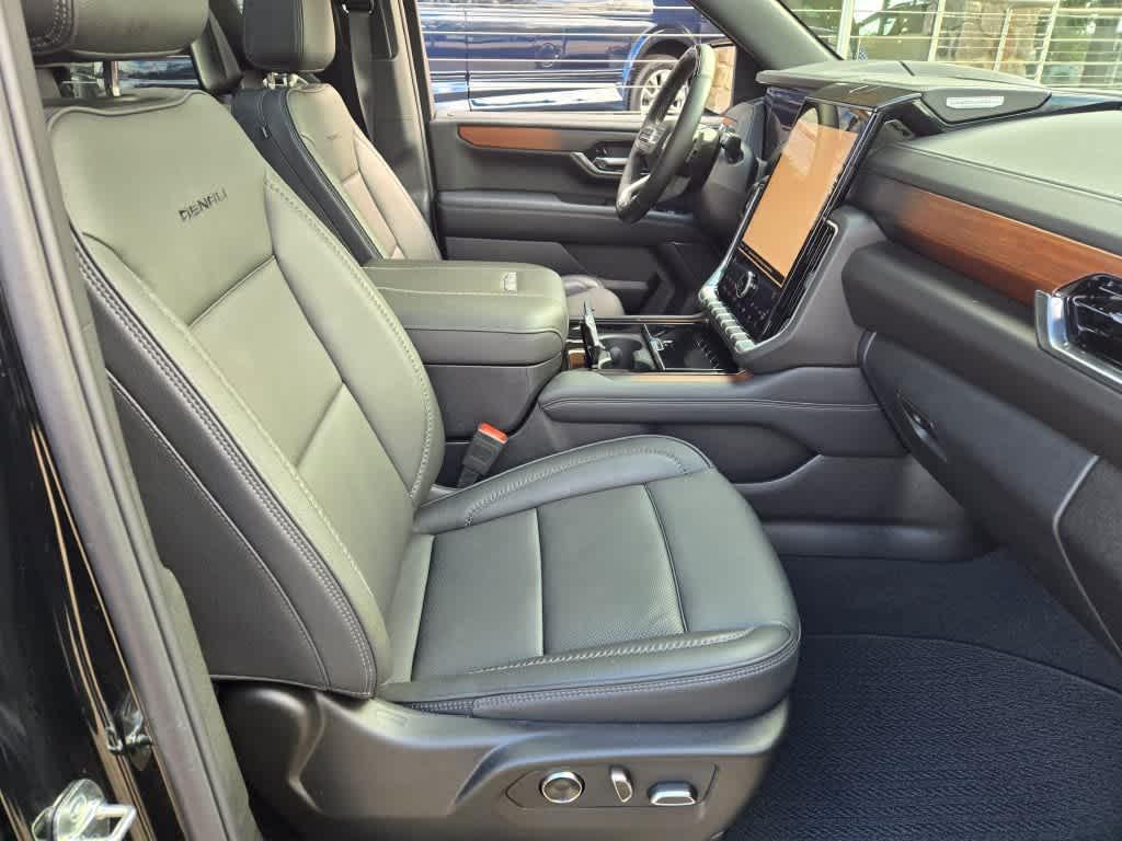 used 2025 GMC Yukon XL car, priced at $83,995