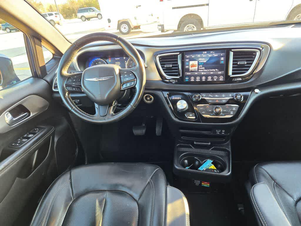 used 2019 Chrysler Pacifica car, priced at $27,995