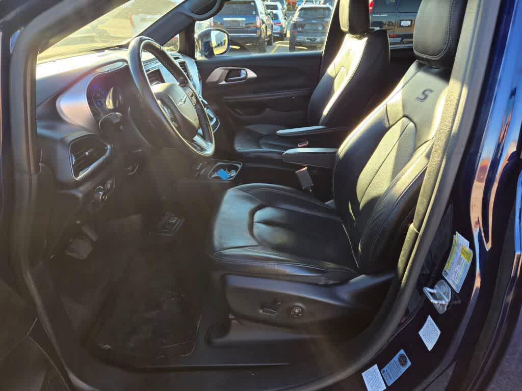 used 2019 Chrysler Pacifica car, priced at $27,995