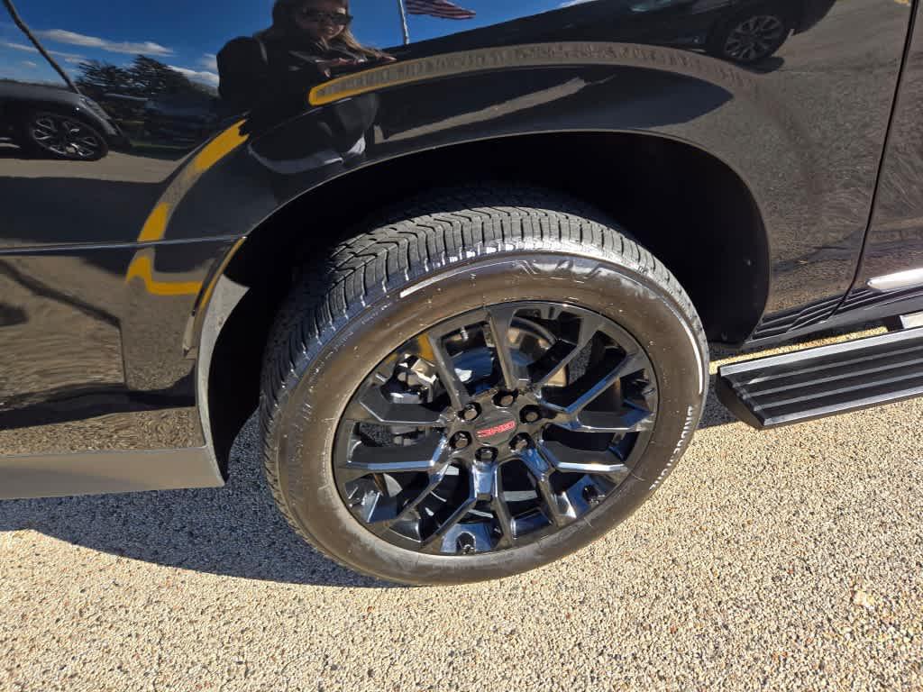 used 2024 GMC Yukon XL car, priced at $75,495