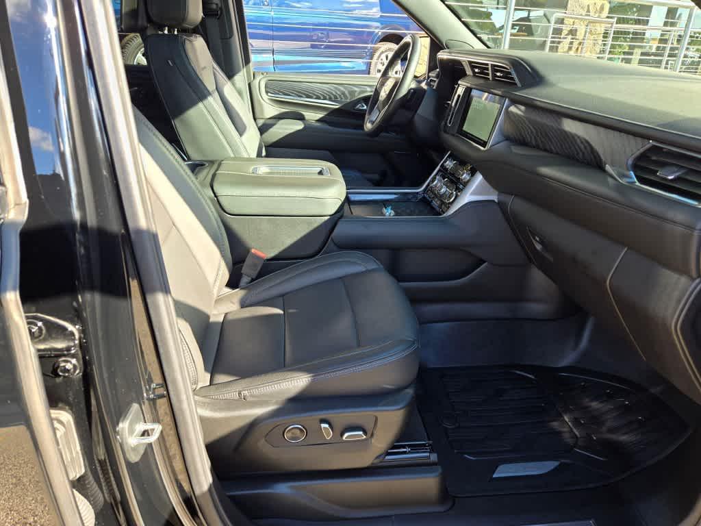 used 2024 GMC Yukon XL car, priced at $75,495
