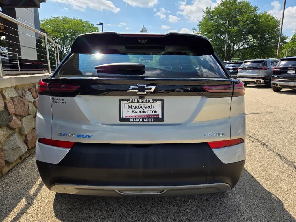 used 2022 Chevrolet Bolt EUV car, priced at $19,995