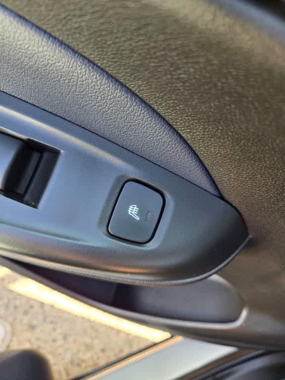 used 2022 Chevrolet Bolt EUV car, priced at $19,995