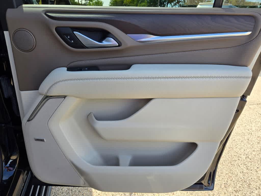 used 2022 GMC Yukon XL car, priced at $61,995