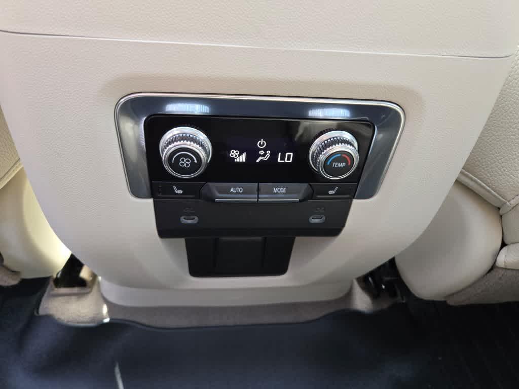 used 2022 GMC Yukon XL car, priced at $61,995
