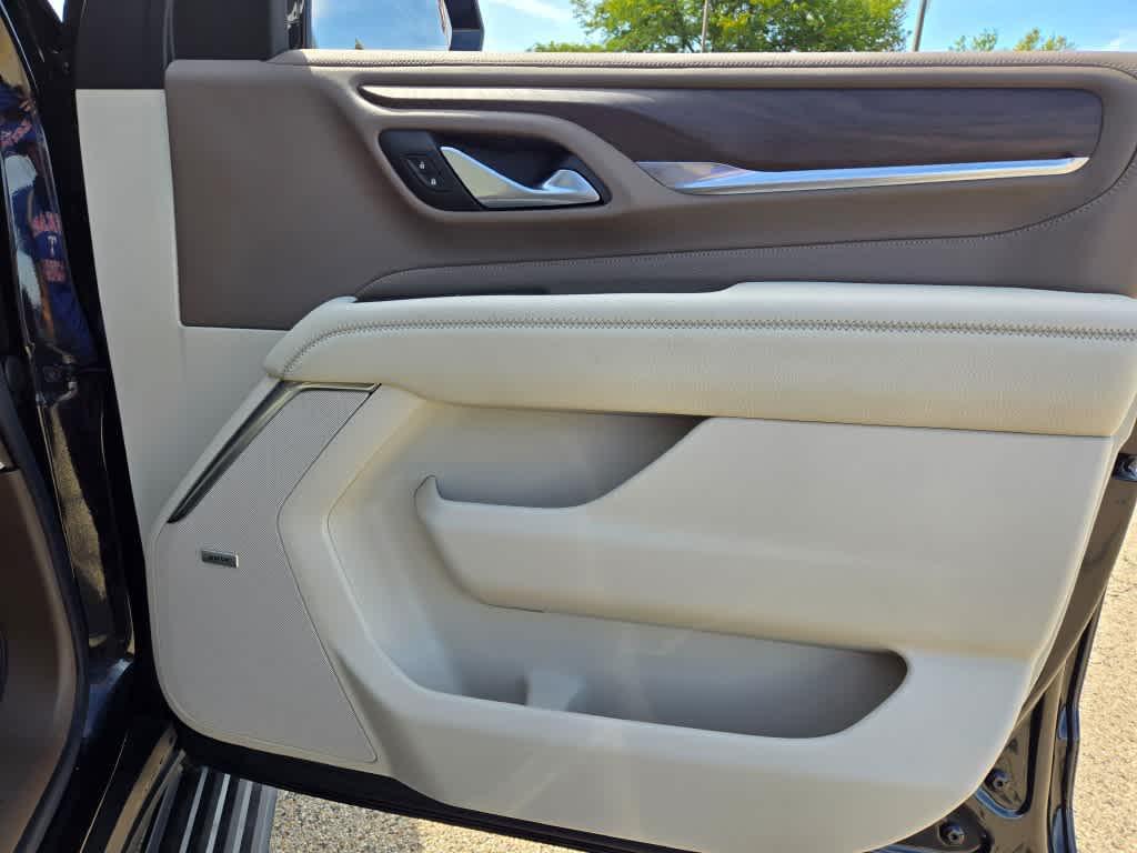 used 2022 GMC Yukon XL car, priced at $61,995