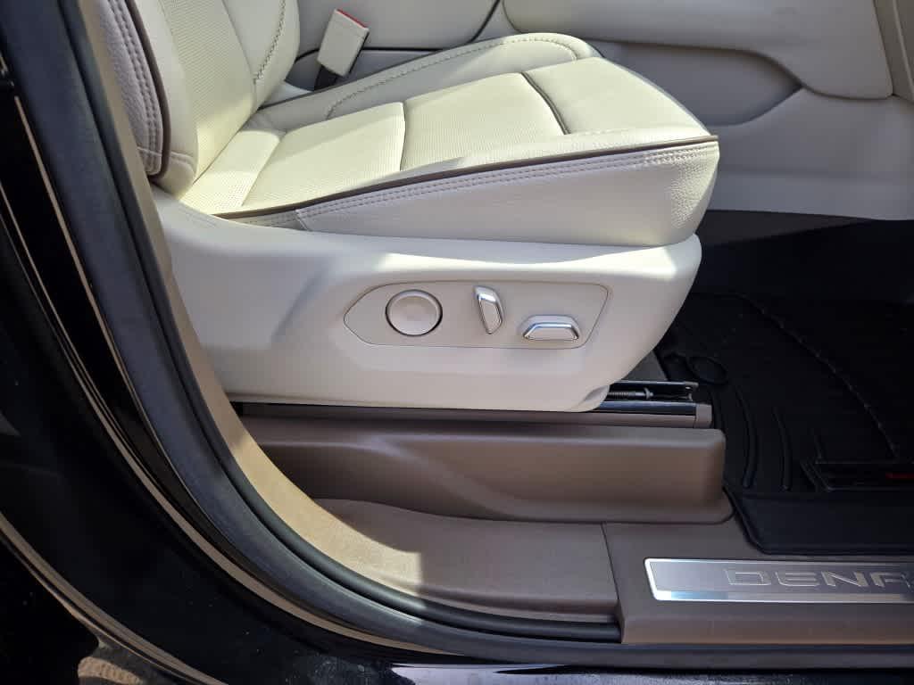 used 2022 GMC Yukon XL car, priced at $61,995