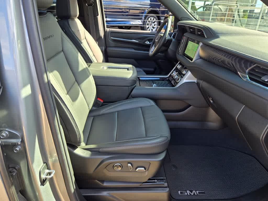 used 2024 GMC Yukon car, priced at $72,995