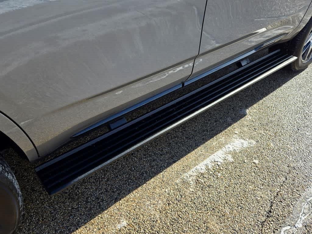 used 2023 Cadillac Escalade car, priced at $80,995