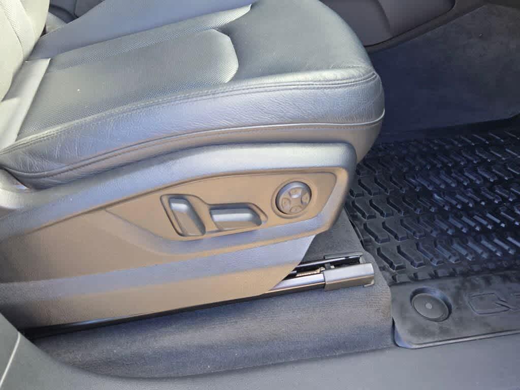 used 2018 Audi Q7 car, priced at $18,695