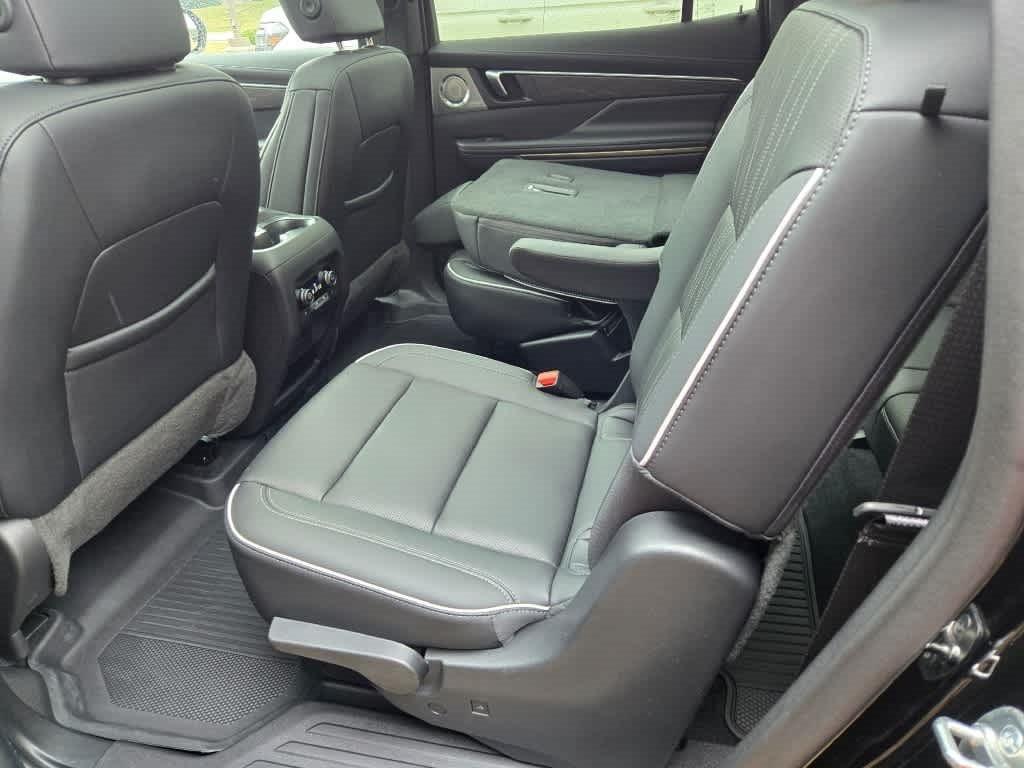 used 2025 Buick Enclave car, priced at $55,995