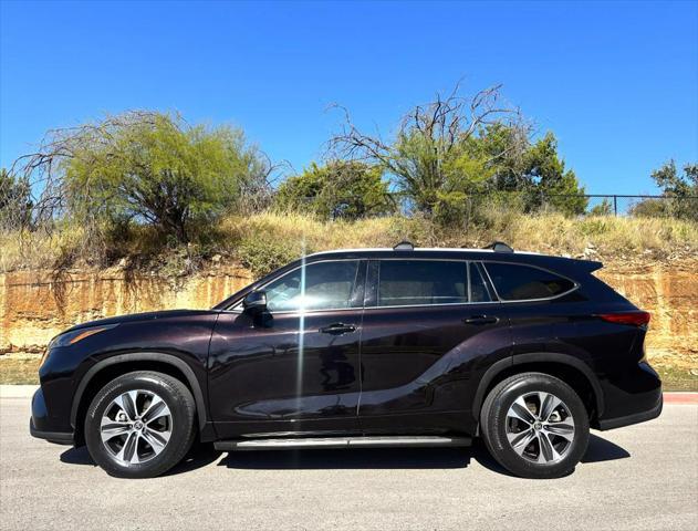 used 2021 Toyota Highlander car, priced at $29,975