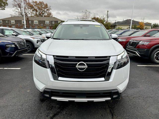 new 2025 Nissan Pathfinder car, priced at $41,932