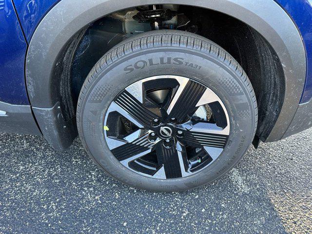 new 2025 Nissan Kicks car, priced at $26,555