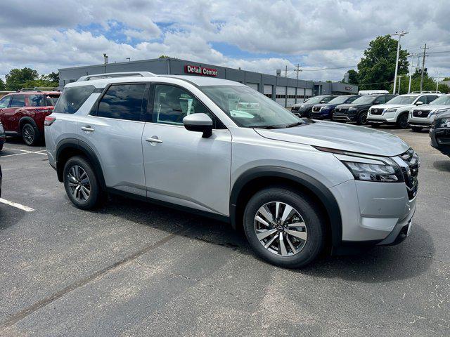 new 2025 Nissan Pathfinder car, priced at $40,989