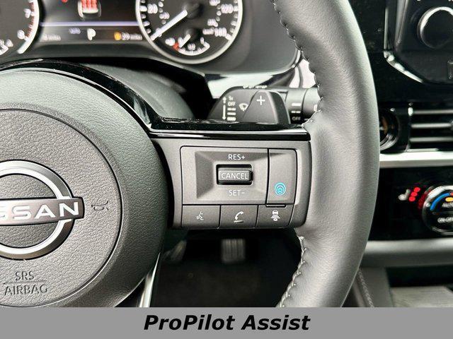 new 2025 Nissan Pathfinder car, priced at $42,014