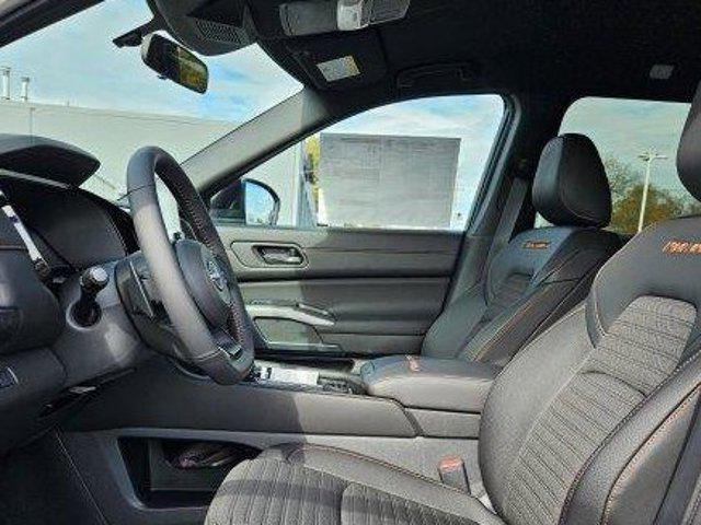 new 2025 Nissan Pathfinder car, priced at $42,382