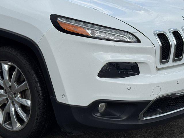 used 2014 Jeep Cherokee car, priced at $15,619