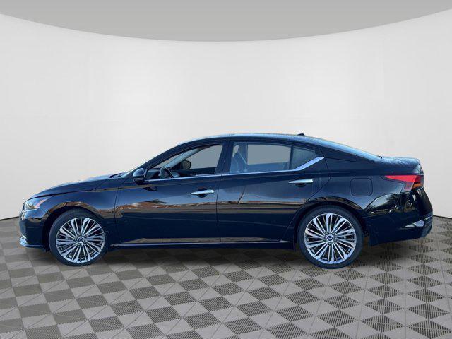 used 2025 Nissan Altima car, priced at $27,229