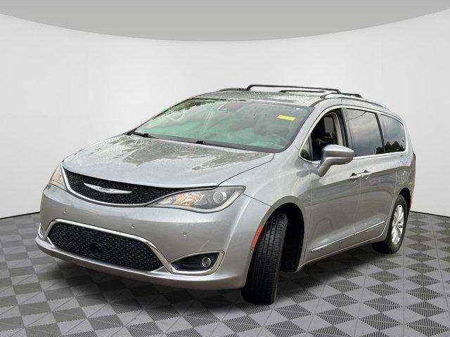 used 2018 Chrysler Pacifica car, priced at $13,985