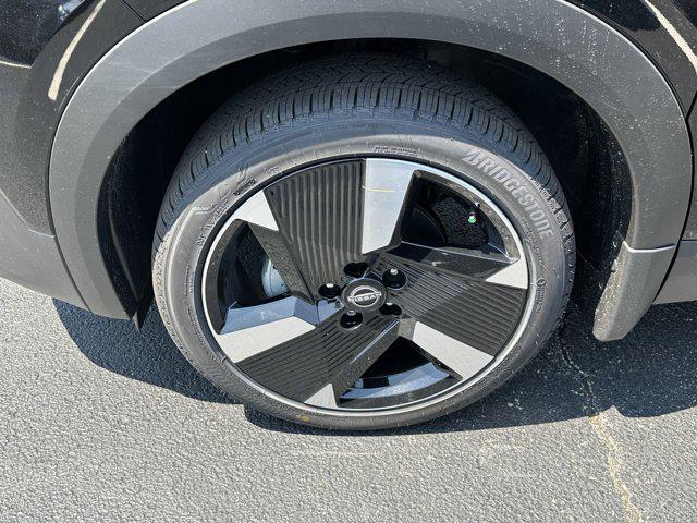 new 2025 Nissan Kicks car, priced at $29,668