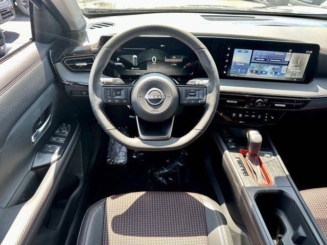 new 2025 Nissan Kicks car, priced at $29,668