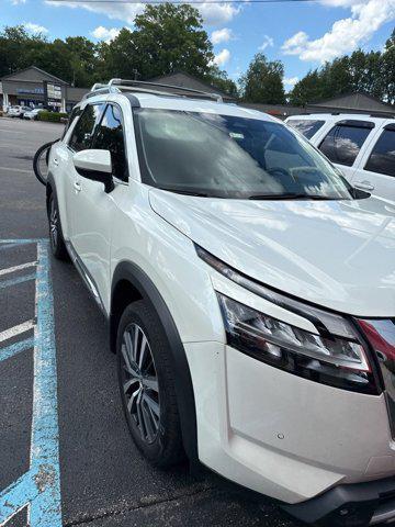 used 2022 Nissan Pathfinder car