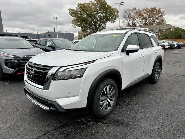 new 2025 Nissan Pathfinder car, priced at $45,287