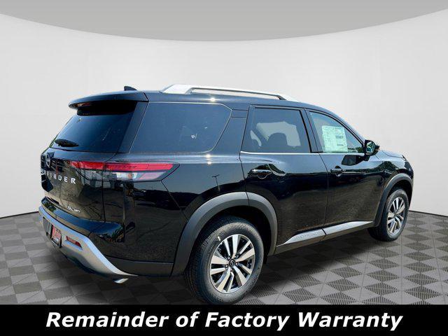 new 2025 Nissan Pathfinder car, priced at $40,984