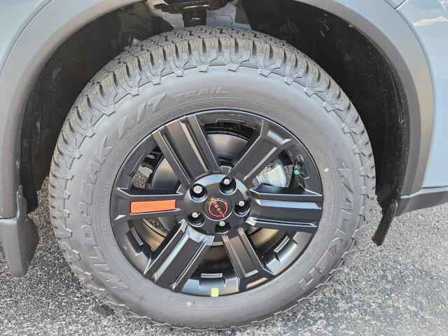 new 2025 Nissan Rogue car, priced at $33,550