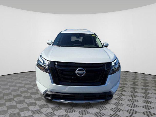 new 2025 Nissan Pathfinder car, priced at $38,127