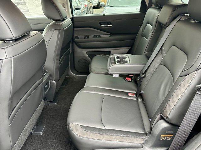new 2025 Nissan Pathfinder car, priced at $38,127
