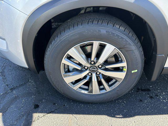 new 2025 Nissan Pathfinder car, priced at $38,442