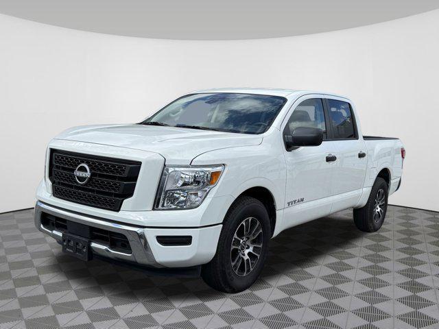 used 2023 Nissan Titan car, priced at $33,970