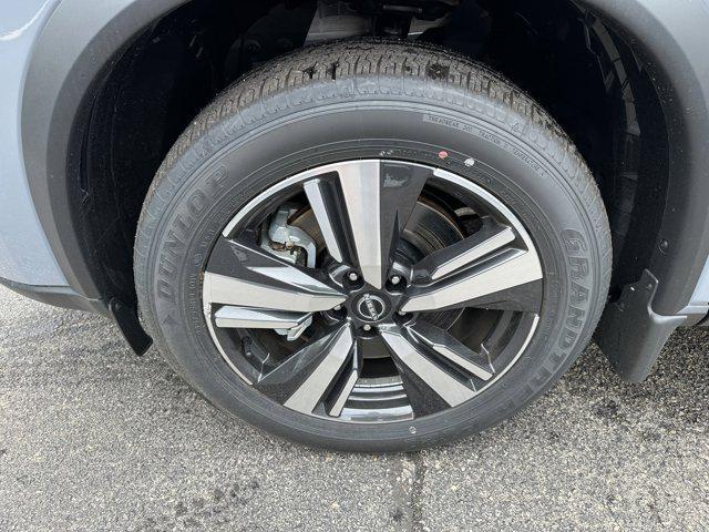 new 2025 Nissan Rogue car, priced at $42,118