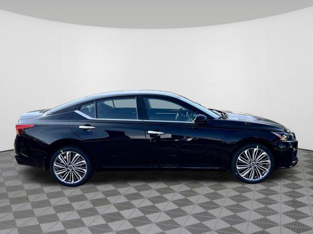 new 2025 Nissan Altima car, priced at $34,338