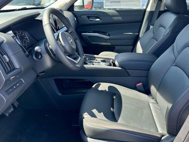 new 2025 Nissan Pathfinder car, priced at $46,318