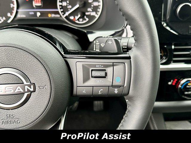 new 2025 Nissan Pathfinder car, priced at $41,662