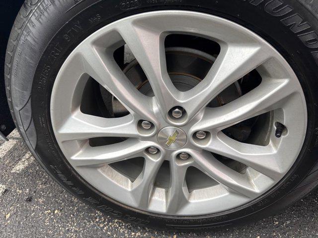 used 2018 Chevrolet Malibu car, priced at $11,976