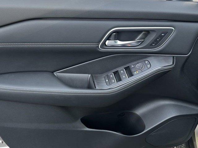 new 2025 Nissan Rogue car, priced at $40,167