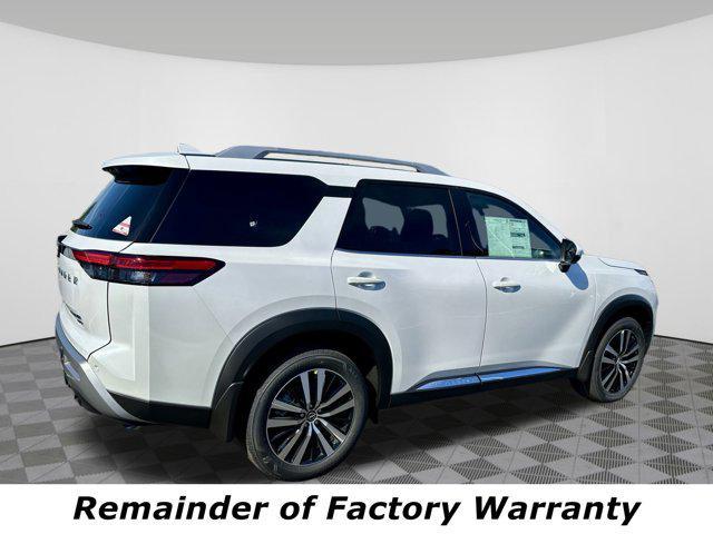 new 2025 Nissan Pathfinder car, priced at $44,546