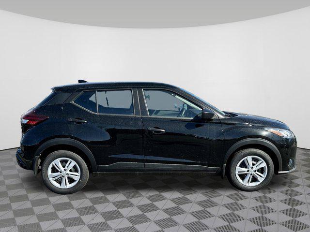 new 2025 Nissan Kicks car, priced at $22,429
