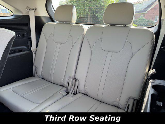 used 2023 Kia Sorento car, priced at $25,881