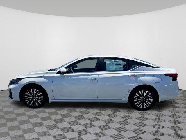 new 2025 Nissan Altima car, priced at $30,364