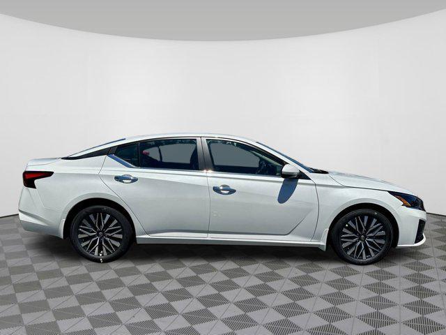 new 2025 Nissan Altima car, priced at $30,364