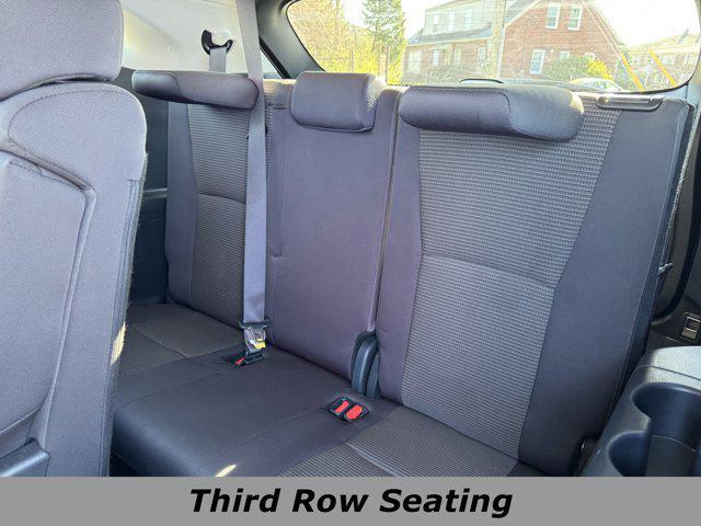 used 2024 Toyota Highlander car, priced at $34,053