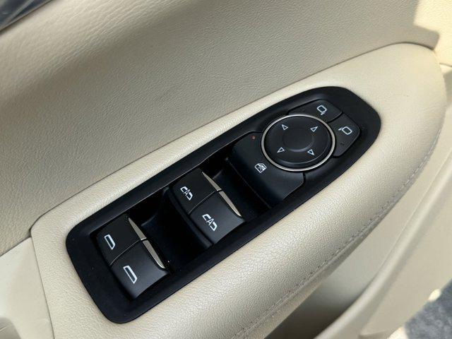 used 2019 Cadillac XT5 car, priced at $17,416