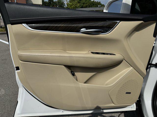 used 2019 Cadillac XT5 car, priced at $17,416